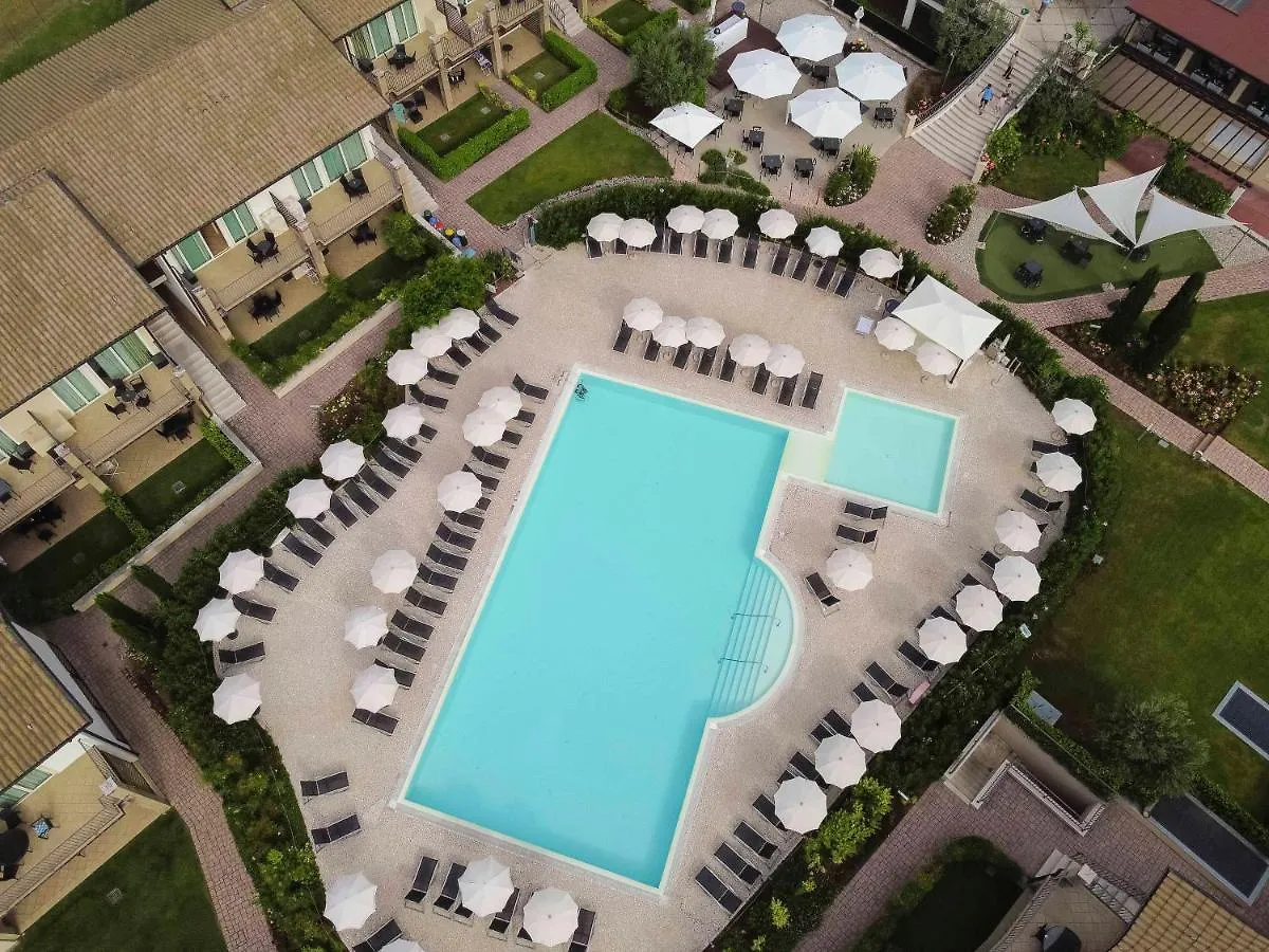 **** Aparthotel Lake Garda Resort Moniga del Garda Itálie