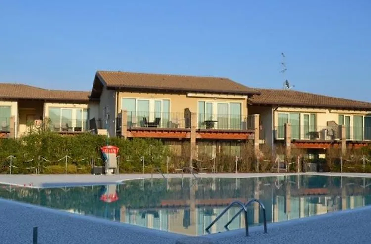 Lake Garda Resort Moniga del Garda 4*,