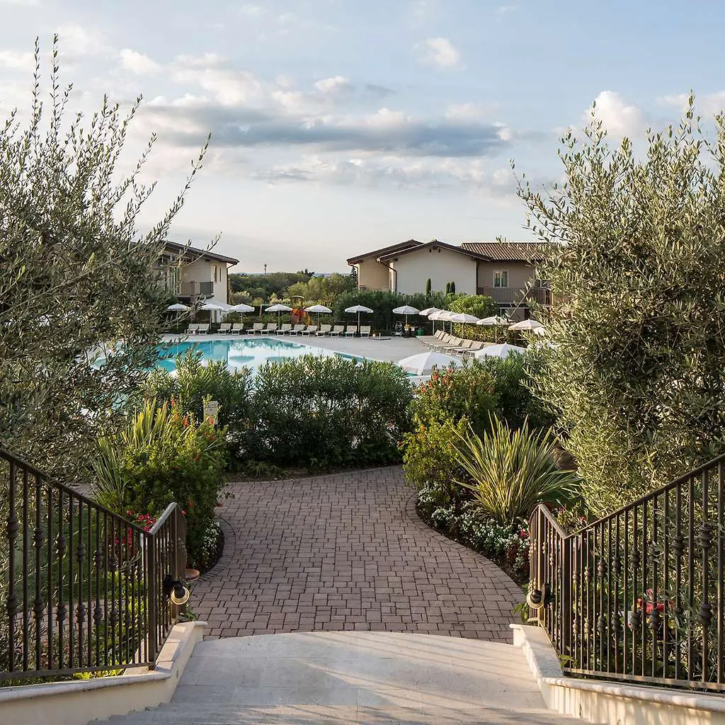 **** Apart Otel Lake Garda Resort Moniga del Garda İtalya